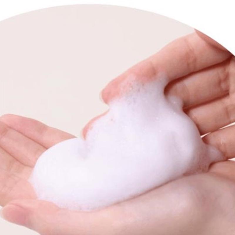 ROUND A'ROUND Comfort Grüner Tee Gel-Reinigungsschaum 200ml