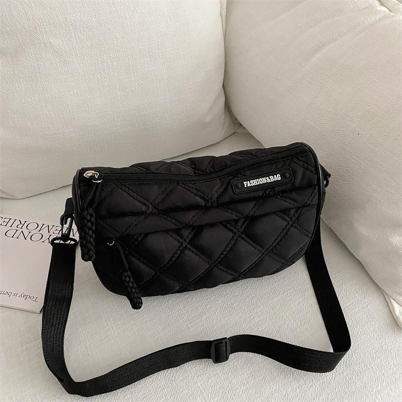 Vintage-inspired Fashionable Crossbody Bag With Oxford Cloth For Trendy Women