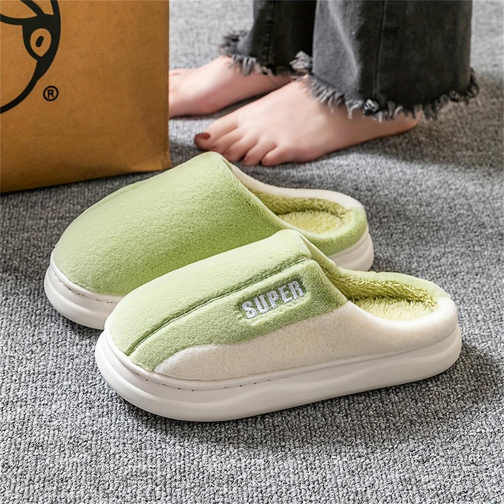 Cozy & Warm Women's Plush Embroidered Winter Slippers - Soft Sole, Fluffy Comfort Indoor Shoes, Two-Tone Design , Ideal for Home Bedroom Use