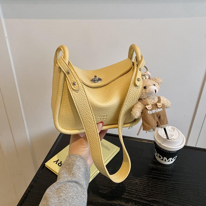 Simple and Fashionable Messenger Small Square Bag for Women's Spring New Commuting Shoulder Versatile Small Bag