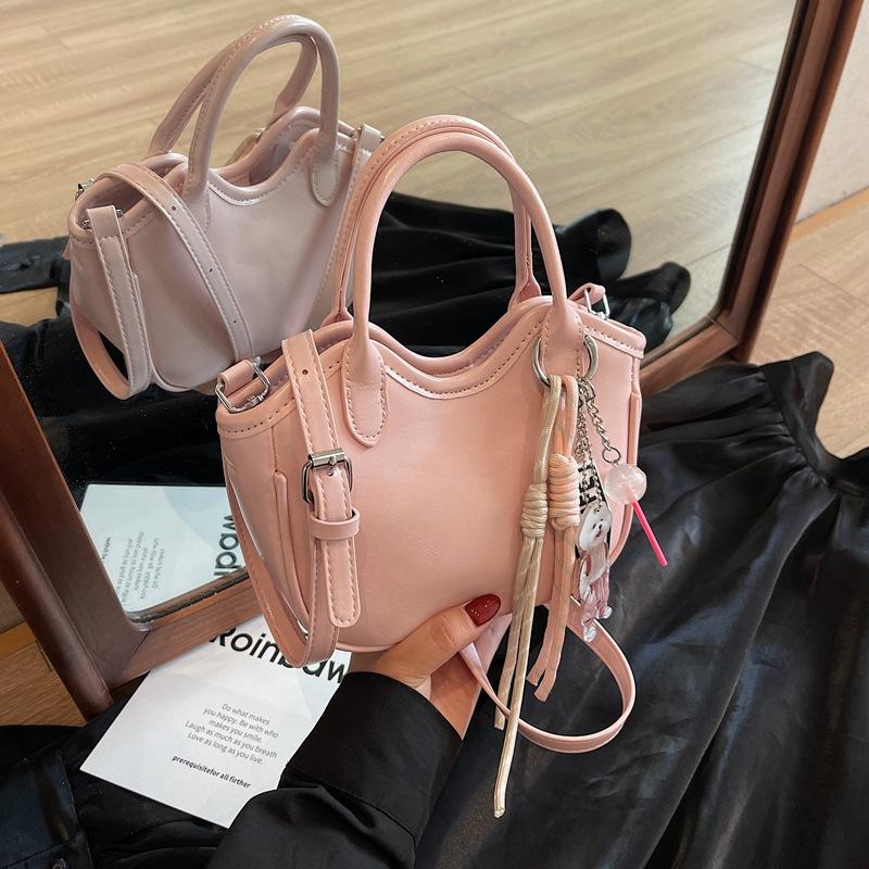 Large-capacity Bag Women's Spring and Summer Versatile 2025 New Retro Casual Shoulder Messenger Bag Simple Commuter Tote Bag