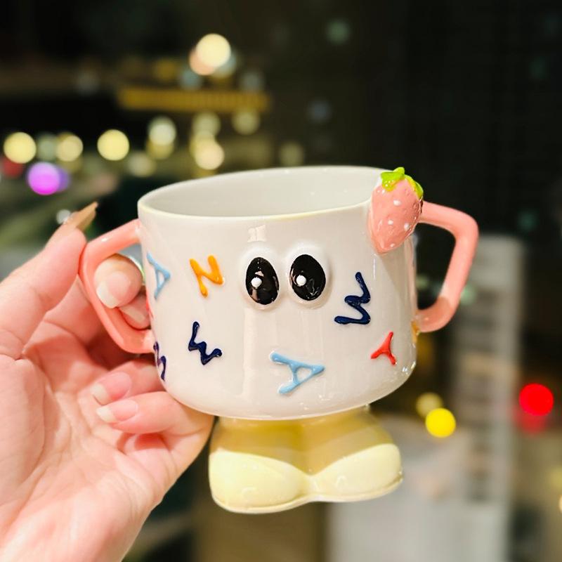 

Креативные расписанные вручную Материал Мультяшные чашки Детские кружки Бытовые керамические чашки для завтрака Персонализированные чашки для воды в качестве сувениров 260ml