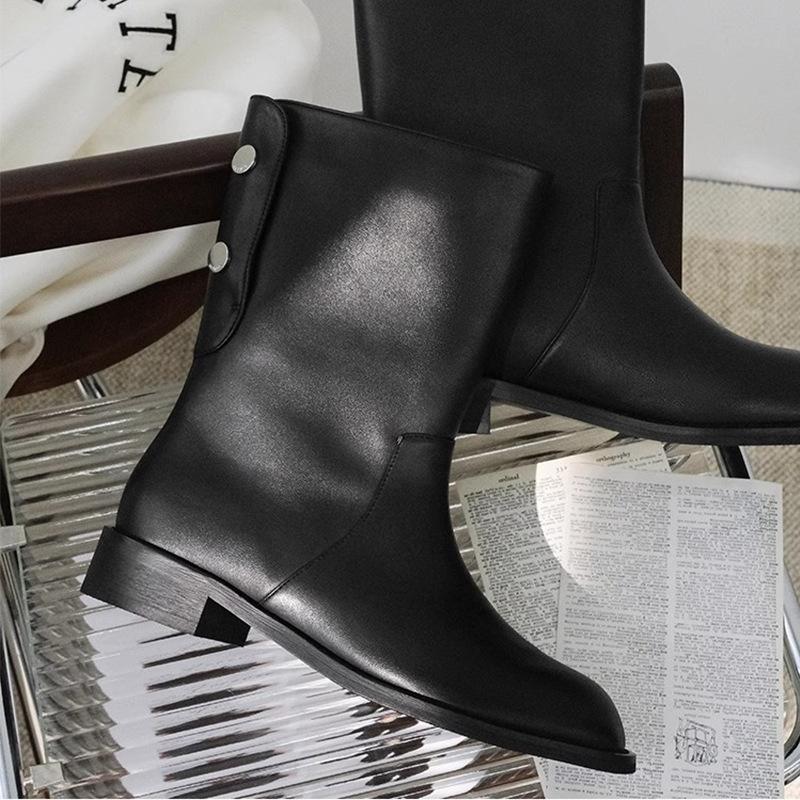 Черные ретро полусапожки женские осенние новые короткие сапоги мягкая кожа низкий каблук сапоги рыцарские облегающие сапоги в стиле вестерн ковбойские сапоги 35 7298₽