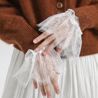Nuovi Polsini in Pizzo Tridimensionale di Cotone – Accessori Eleganti e Profumati