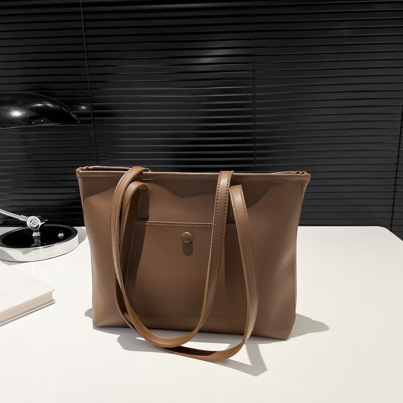 Stylish and Simple Shoulder Messenger Bag, Textured Large-capacity Bag, Women's New College Student Commuter Tote Bag