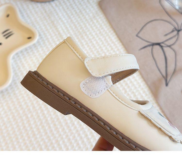 2025 Mädchen Leder Prinzessin Schuhe: Frühling/Herbst Kleinkindschuhe mit weicher Sohle