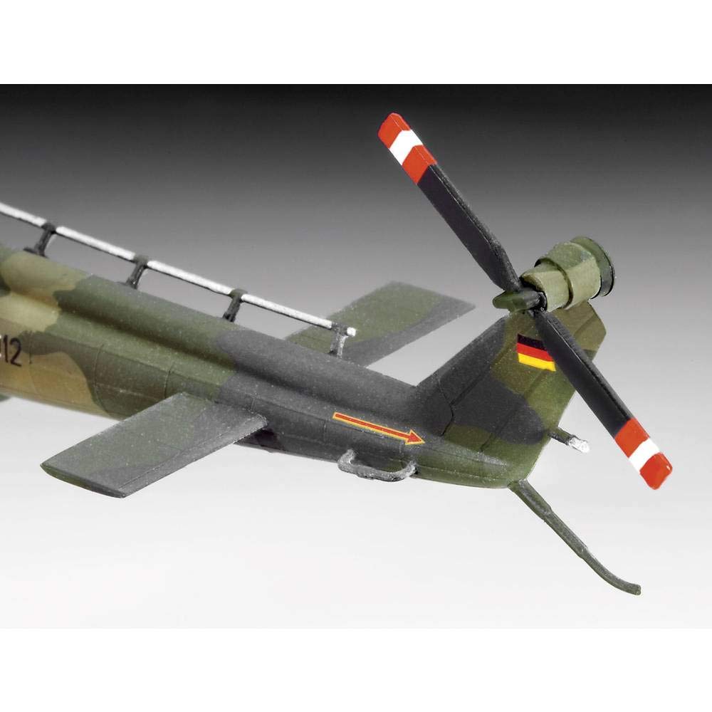 German Revell SAR 04444 Plastic Model 1/72 UH-1D