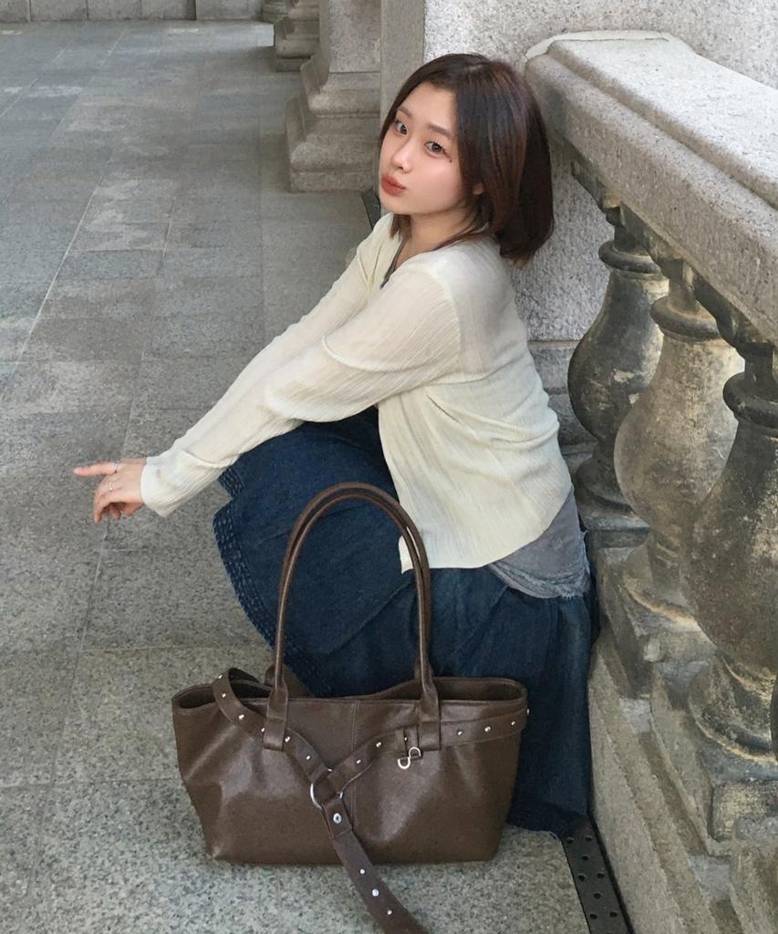 Raiment Stud Strap Boat Bag_Brown