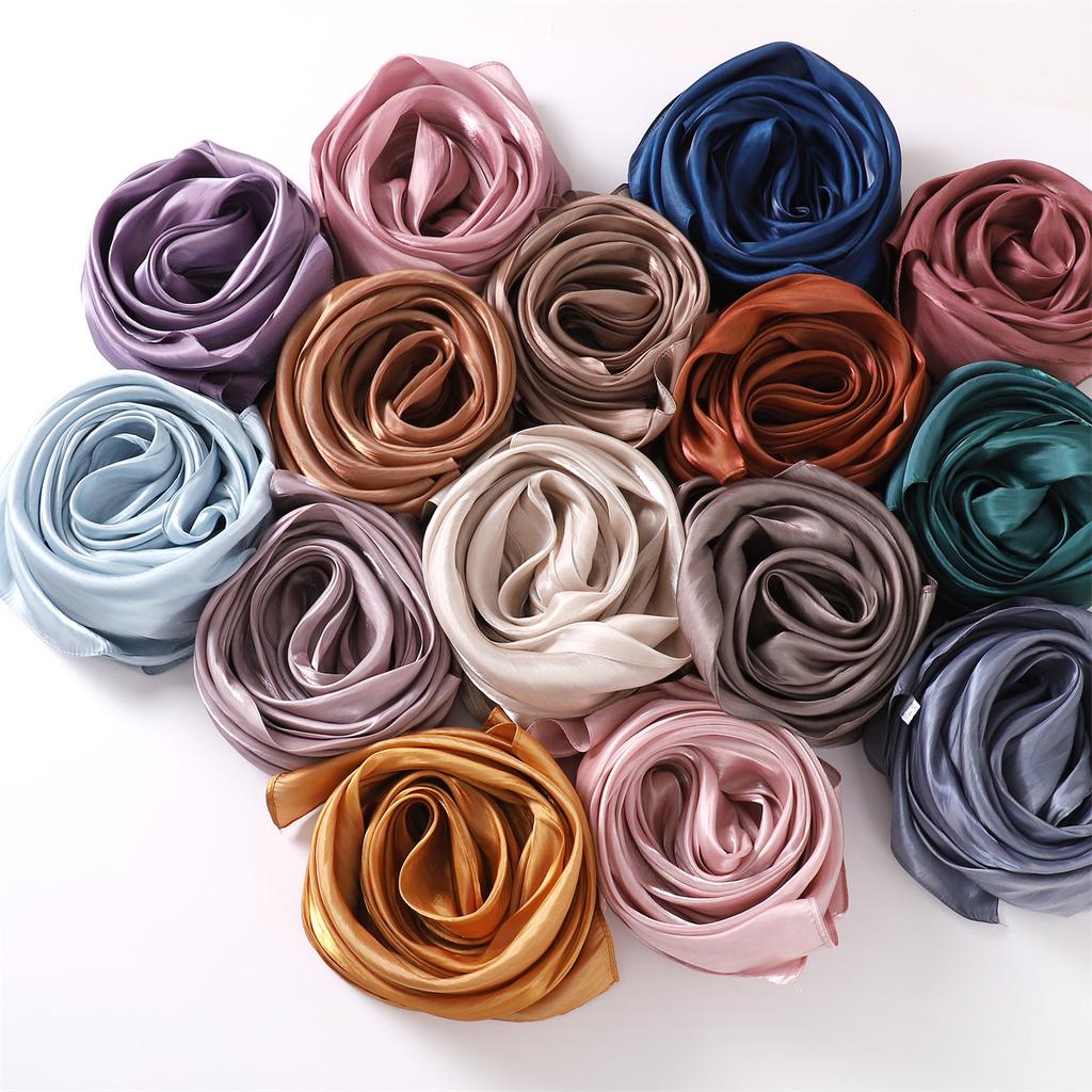Neuer Sommer Glänzender Satin Damen Schal Mädchen Einfarbig Sonnenschutz Schals Weicher Foulard Schal Lässige Herbst Damen Wickelschals