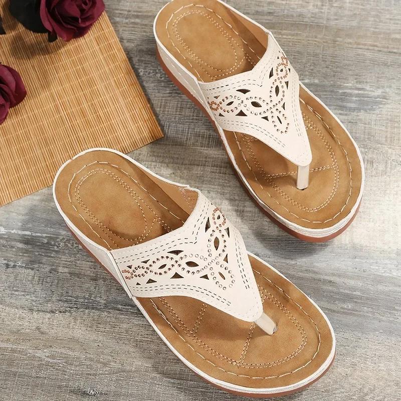 Mode 2024 Neue Damen Sandalen mit dicker Sohle Einfarbig Strand Casual Keil Zehentrenner Fortschrittliche Orthopädische Offene Zehenpartie Rutschfest Outdoor