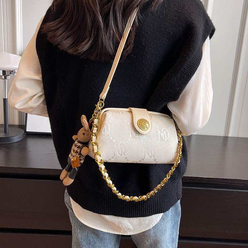 Retro Chain Small Bag for Women, New Summer Trend, Fashionable Crossbody Bag, Popular and Explosive Single Shoulder Small Square Bag