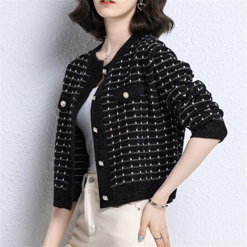 Autumn and Winter Xiaoxiangfeng Top, Short, Small, Foreign, Elegant, Black and White Plaid Contrasting Knitted Jacket