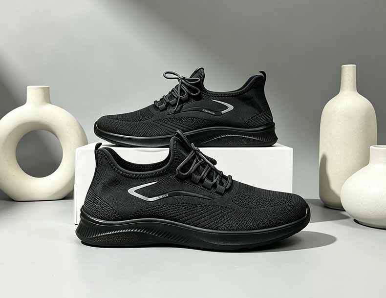 Men's Plus Size Mesh Breathable Sports Shoes: Lightweight, Non-slip, Wear-resistant, for Outdoor Spring/Summer Casual Wear.