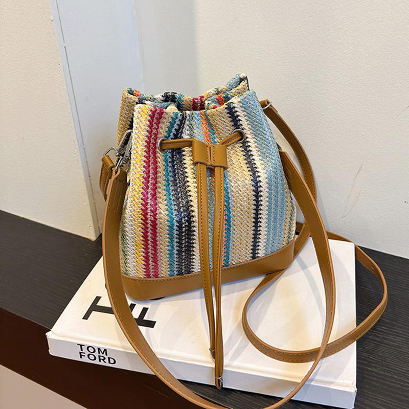 Einfache bunte grasgewebte Eimertasche für Frauen im Retro-Patchwork-Stil mit Kordelzug, Umhängetasche für Pendler, Reisen, weibliche Umhängetaschen