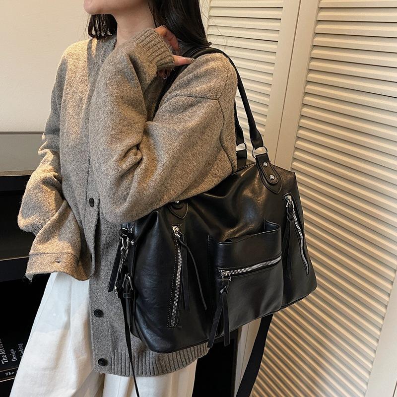 Vintage Large Capacity Bag Commuter Crossbody Bag Women's Shoulder Hand Tote Bag Short Distance Luggage Bag