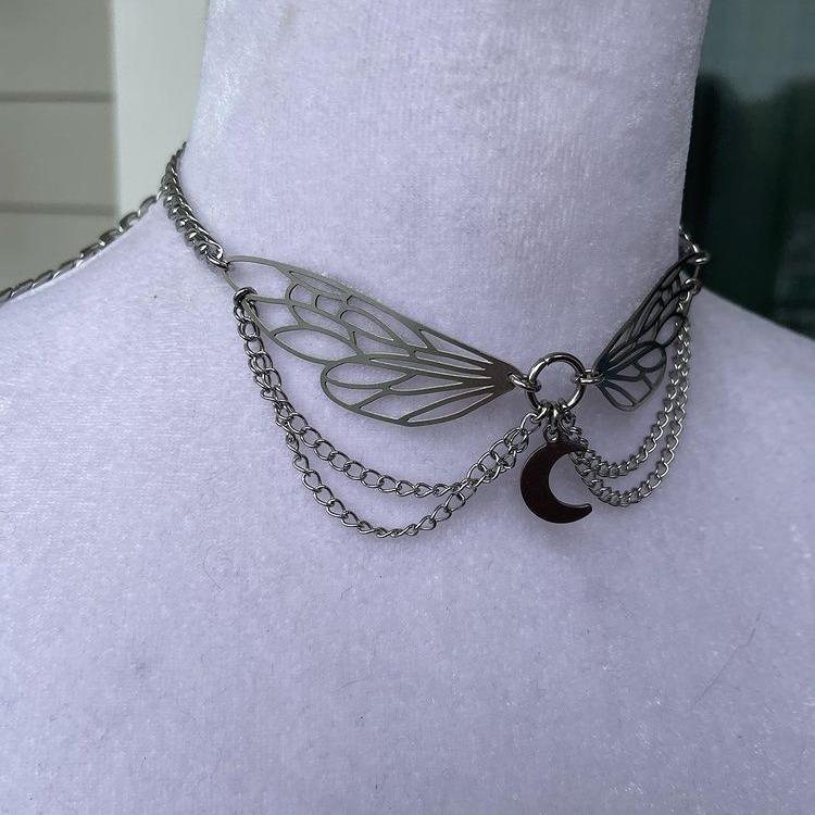 Gothic Silver Wing Pendant Necklace