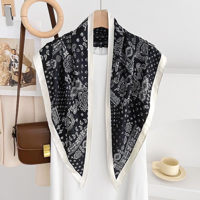 Fashion Versatile Paisley Triangle Scarf Thin Breathable Summer Sun Protection