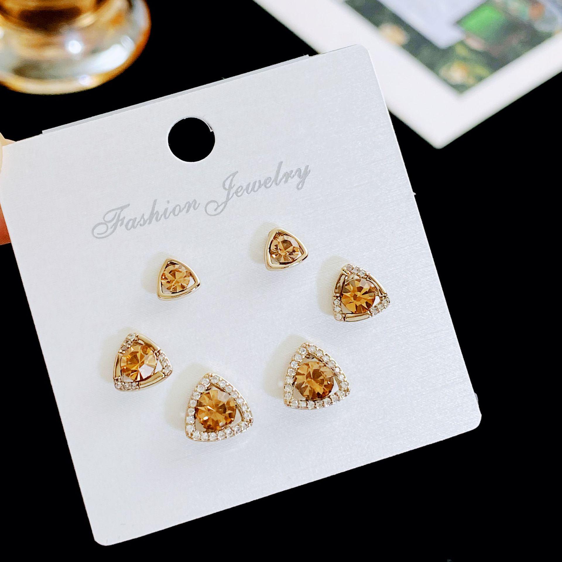 

Kanamina Zircon Triangle Stud Earrings Set, Women s S925 Silver Needle, Light Luxury & Versatile.