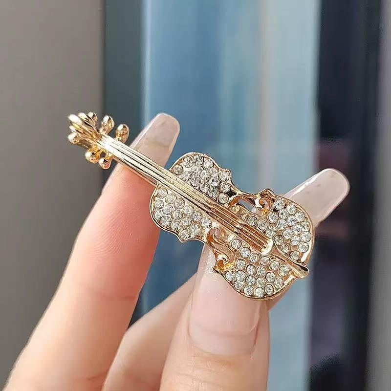 Elegant Unisex Violin Brooch with Rhinestones - Fashionable and Versatile Accessory