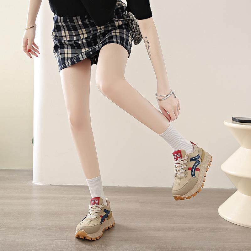 Dames nye plattformsko for vår og høst er pustende og allsidige, lette og avslappede damesko er trendy