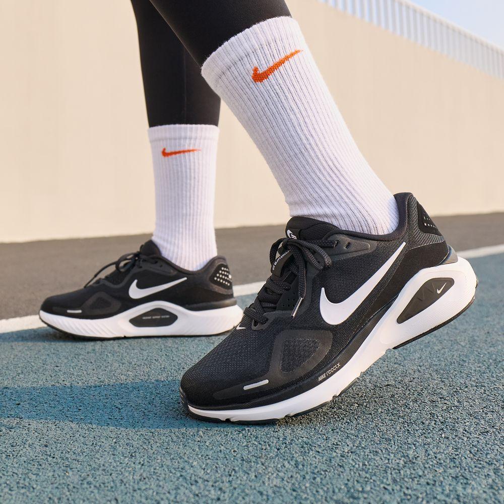 

Nike Wmns Structure 26 Extra Wide Black White 36