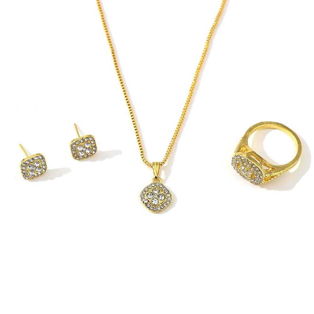 European & American 8 Hearts & Arrows Engagement Ring, Stud Earrings & Necklace Set