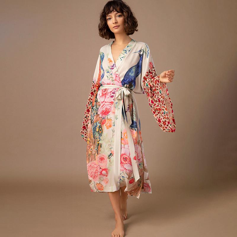

European Beach Style Sun Protection Shirt - Versatile, Loose Cover-Up for Beach Vacations and Hot Springs One Size