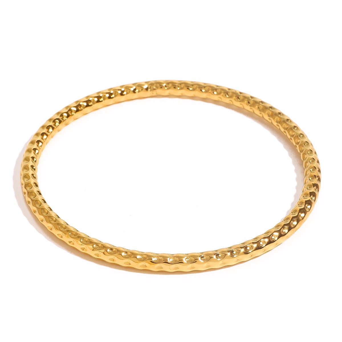 

Retro Style 18K Gold Stainless Steel Hammered Texture Bangle Jewelry