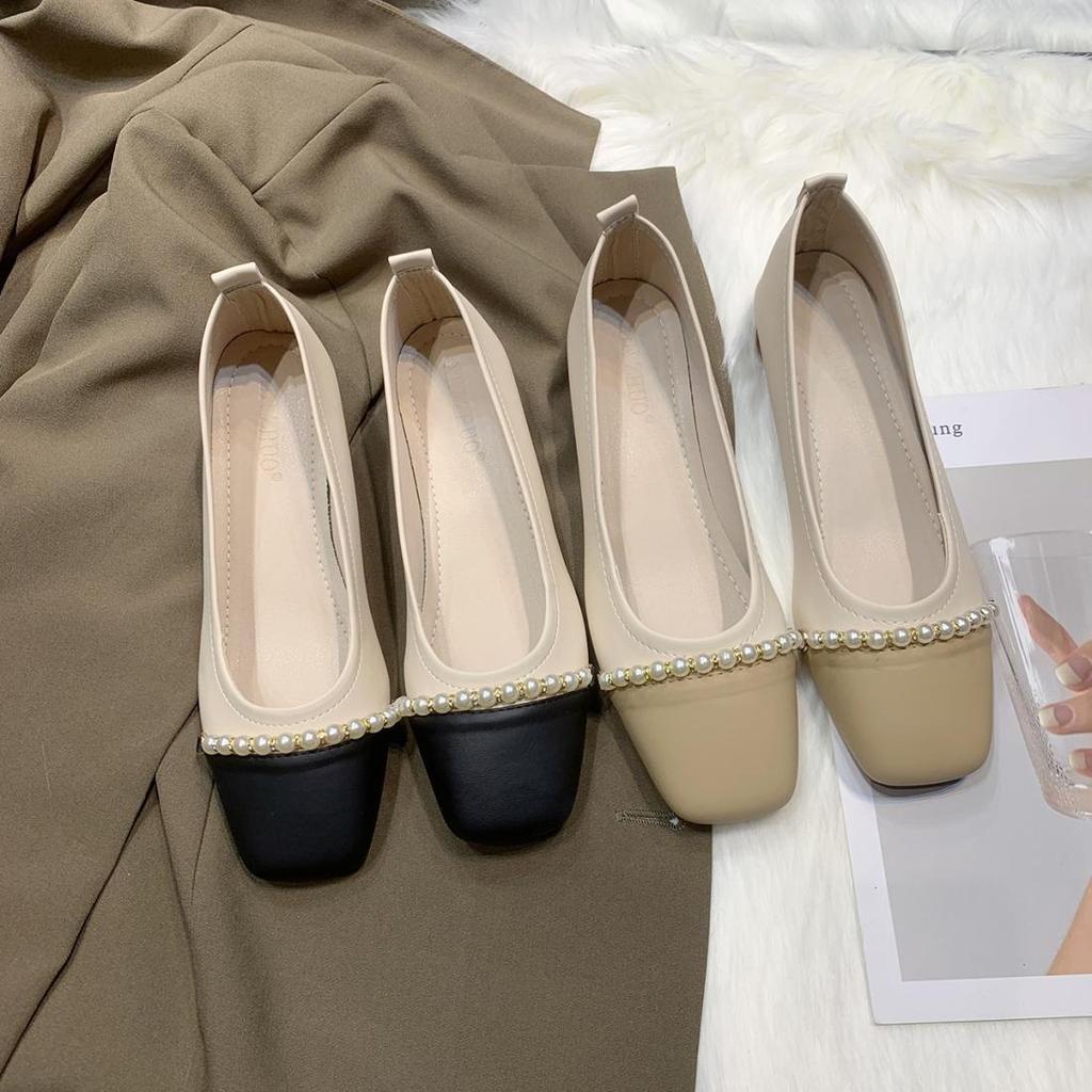 Spring 2025 New French Square Head Single Shoes Women's Low Heel Night Wind Fairy Shoes Light Mouth Soft Leather Retro Grandma Shoes