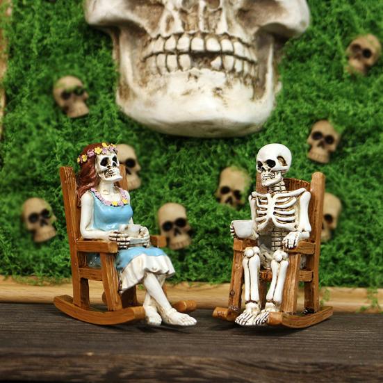 Skeleton Couple Figurine Resin Male And Female Skeleton Ornament Skeleton on Rocking Chair Statue for Halloween Mantel Shelf Decor