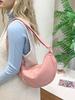 Street Style Duffle Bag With Nylon Material And Zipper Closure For Daily Use