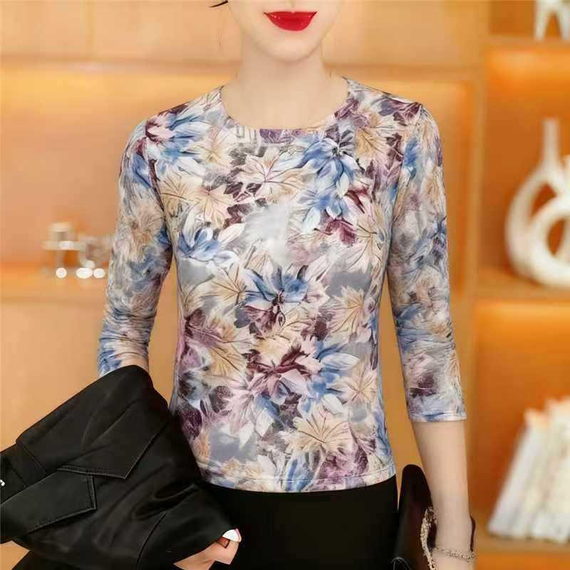 

Women s Striped Long-Sleeve Round Neck T-Shirt, Age-Reducing, Tummy-Covering, Slimming, Fashionable Base Layer Top M