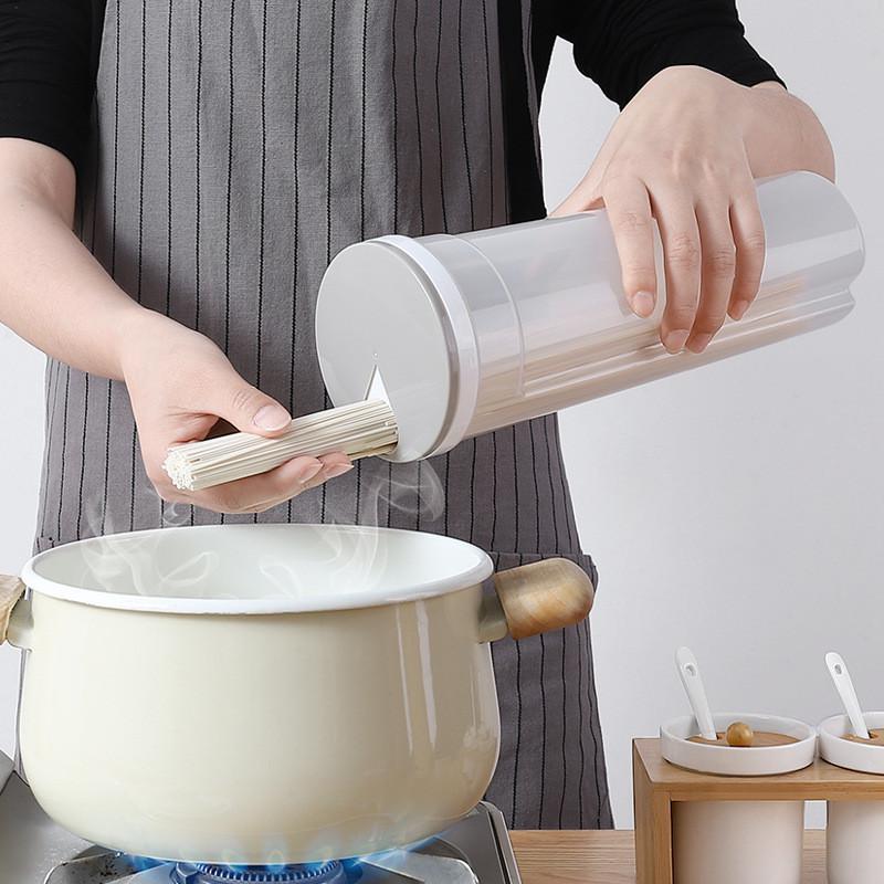 Modern Kitchen Pasta Storage Container With Sealed Lid For Home Use