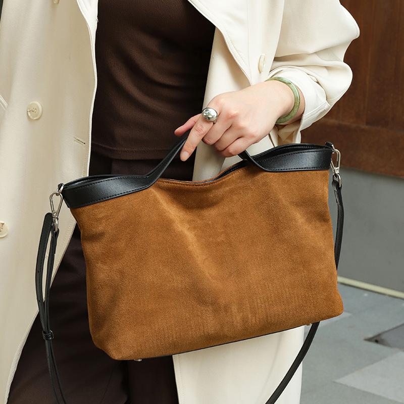 

Cross-Border Hot-Selling Women s Bag 2025 Autumn Winter New Matte Leather Tote Bag Vintage Commuter Shoulder Handbag світло-сірий колір