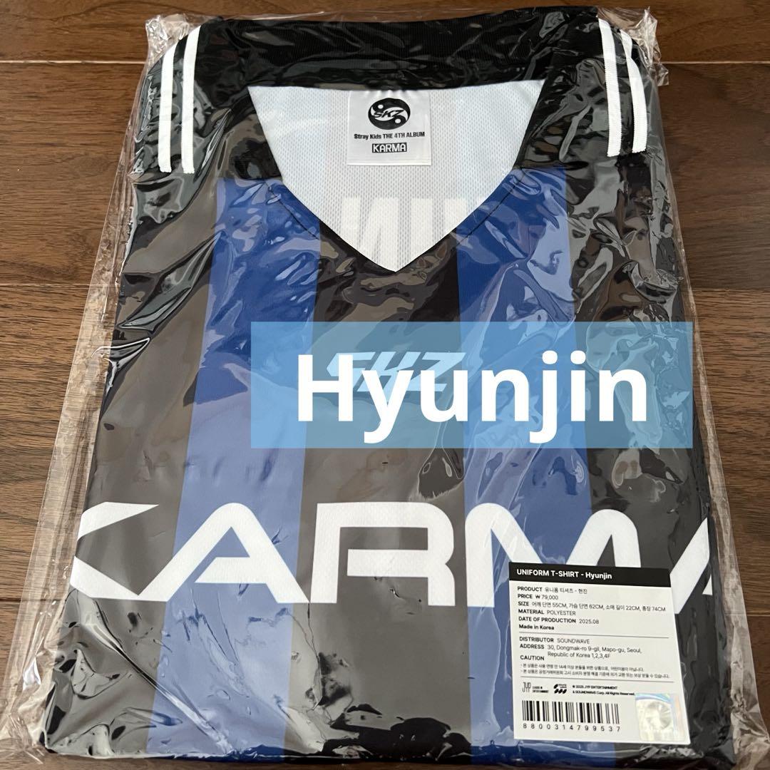 

[USED] straykids KARMA Pop-Up Uniform T-Shirt Hyunjin