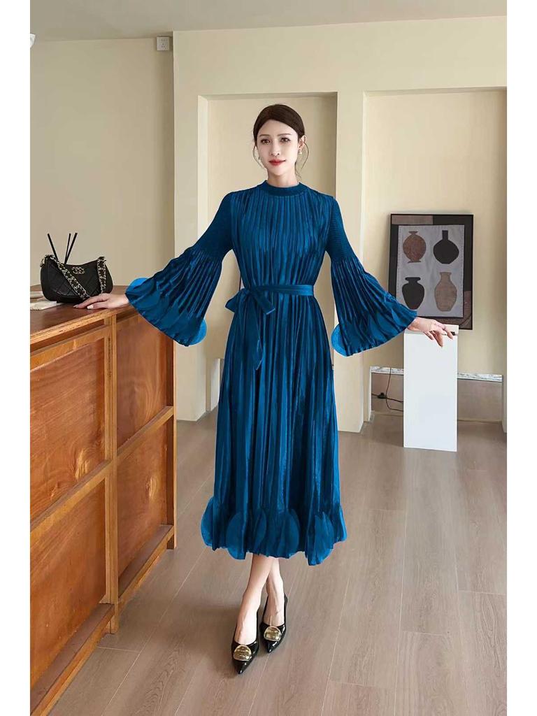 Miyake Pleated Plus Size Velvet Dress - Elegant Loose Long European & American Style.