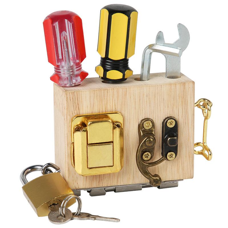 Montessori Lock Box Toy Wooden Activity Busy Board Game Practical Life Skill Toy Open The Lock Preschool Learning Education Toys