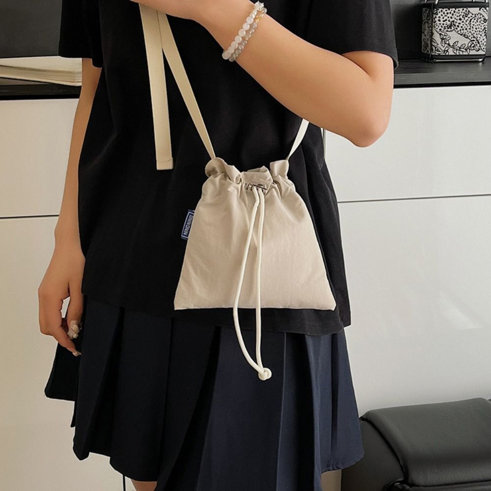 Korean Style Nylon Shoulder Bag Crossbody Bag Mobile Phone Bag Drawstring Bucket Bag Outdoor