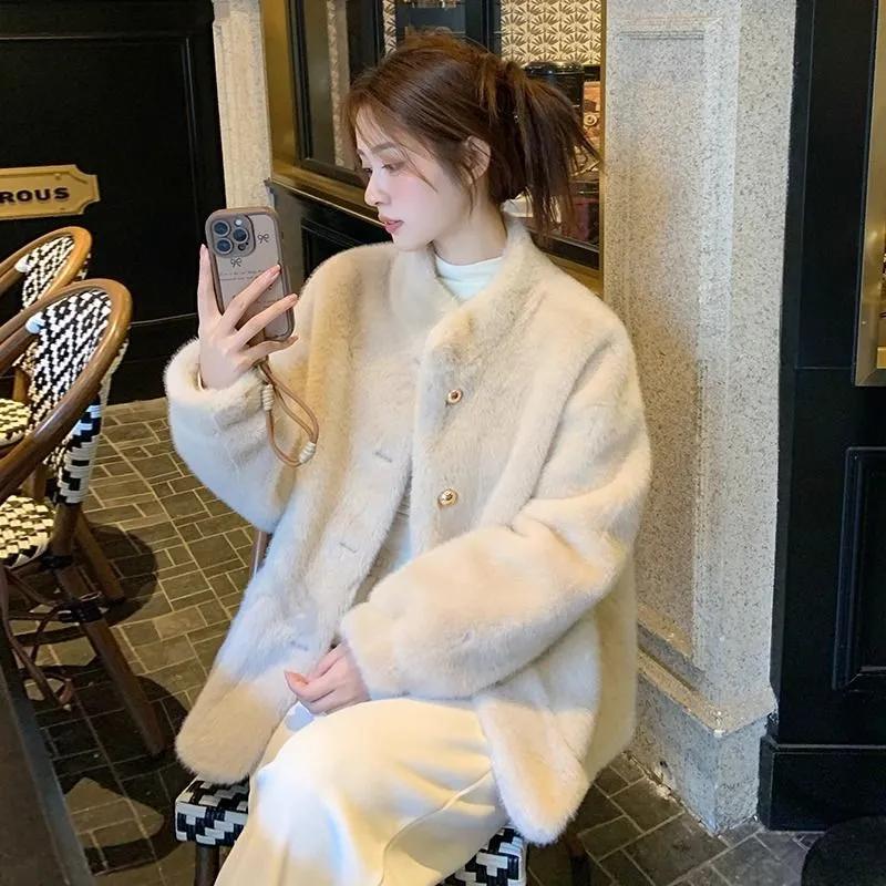 Women's Short Beige Faux Fur Coat Button-Up Warm Winter Jacket Casual Streetwear