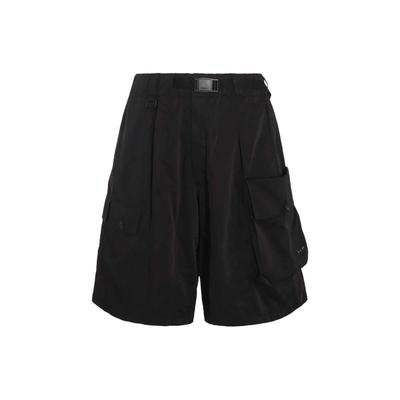 Partea de jos – Pantaloni scurţi