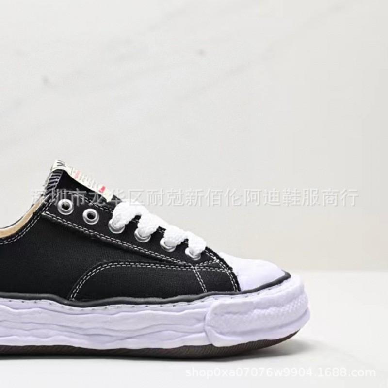 Unisex Canvas Sneakers Low Top Thick Sole Comfortable Casual Shoes Men Women Fall Winter