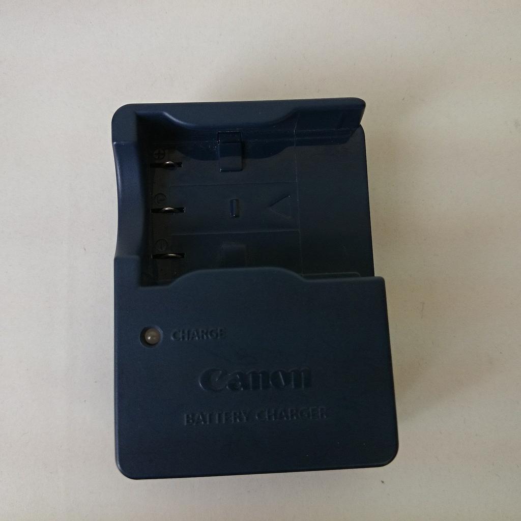 Canon Charger CB-2LU