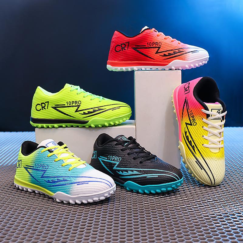 New men's and women's broken nails and laces, leather football shoes, youth training shoes, student long nails, sports shoes size 31