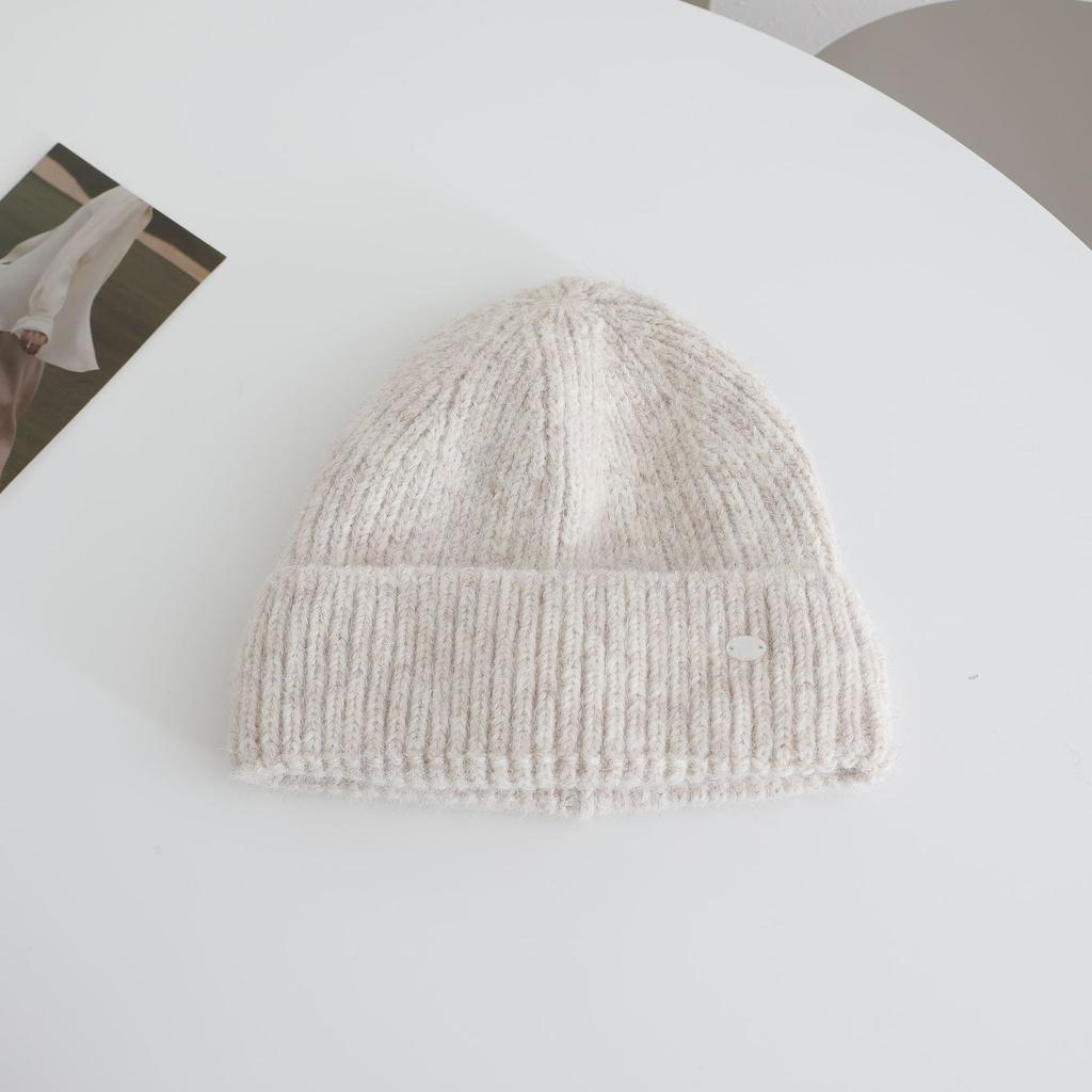 Labeled Knitted Hat for Women in Autumn and Winter New Warm and Thickened Cold Hat That Looks Smaller