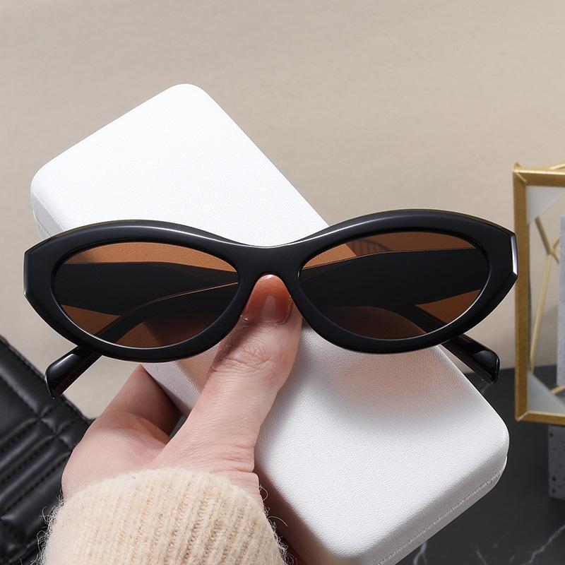 

Модный тренд Высокий уровень Универсальные женские солнцезащитные очки Модель Модные солнцезащитные очки Тренд Солнцезащитные очки 2308