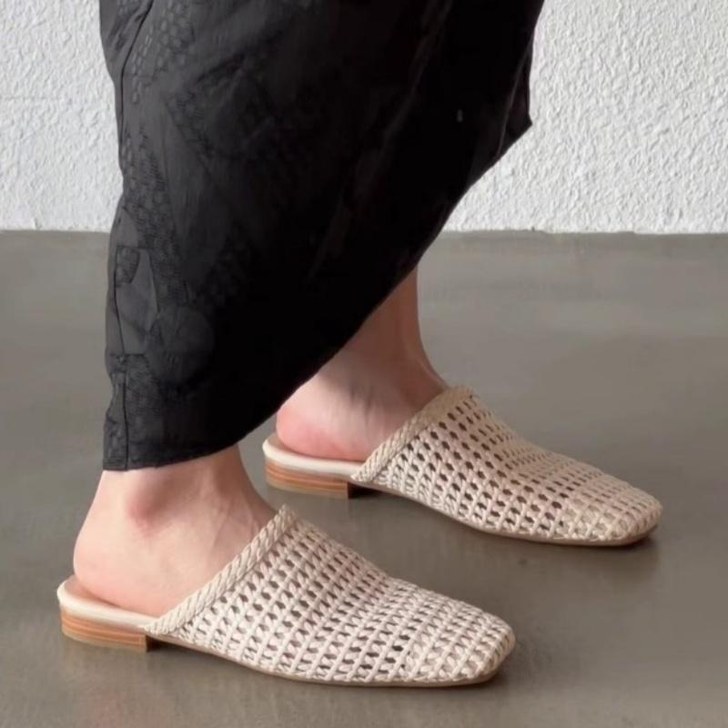 Fashion Hand made Woven Ladies Flat Sandals Versatile Hollow Outside Square Toe Slippers Designer New Comfy Simple Women Sandals
