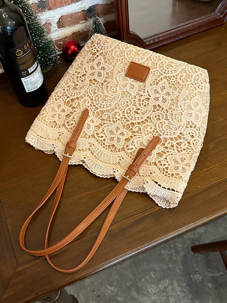 

Портативная сумка через плечо из французского кружева, пасторальная сумка-тоут, женская новая нишевая сумочка большой вместимости 2025 хаки