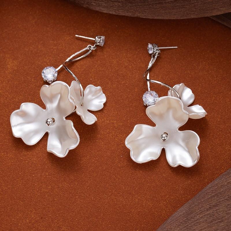 Французские Ретро Белые Цветы Сверкающие Циркониевые Серьги-Кисточки Женские Легкая Роскошь Высококлассный Стиль для Отпуска Пусеты, Красивые Серьги