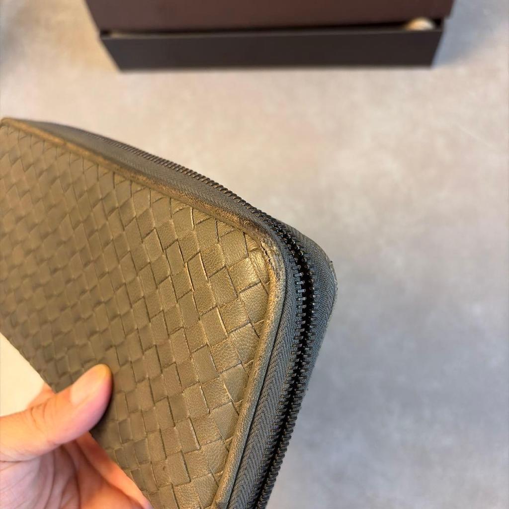 Used BOTTEGA VENETA Intrecciato Long Wallet Round Zipper