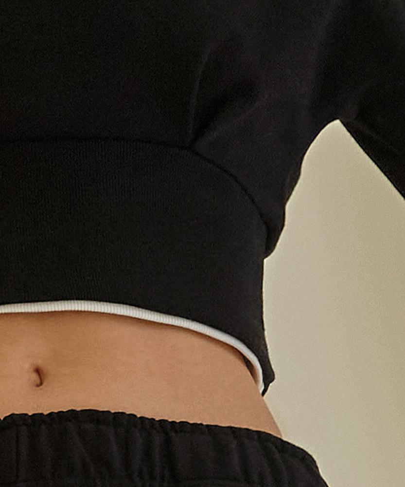 Debiweeo Pintuck Crop Sweatshirt Devi-T0120-Black